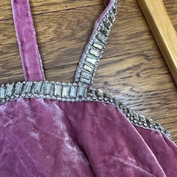 Reformation Pia Velvet Dress in Sugar Plum Pink - Picture 4 of 12